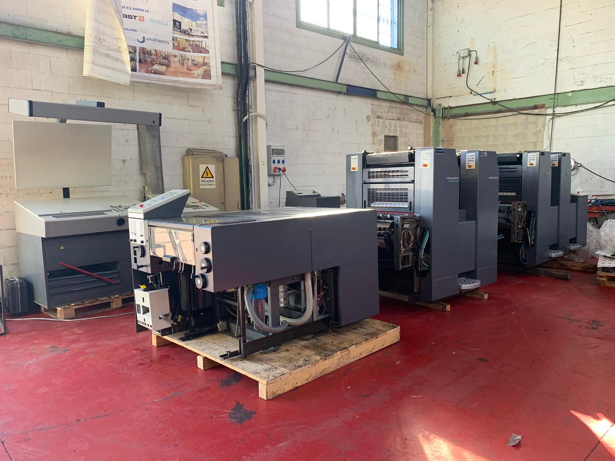 Multigraphic_SL's tweet image. 1997 HEIDELBERG SPEEDMASTER SM52-4H FOUR COLOUR 37 x 52 cm

info@multigraphic.es

- CPC 1.04
- CP Tronic
- Autoplate
- Alcolor
- Preset
- Automatic inking rollers
- High pile delivery
- IR Dryer
- Powder spray
- c. 51 mio. impressions

#usedprintingmachine #usedprintingequipment
