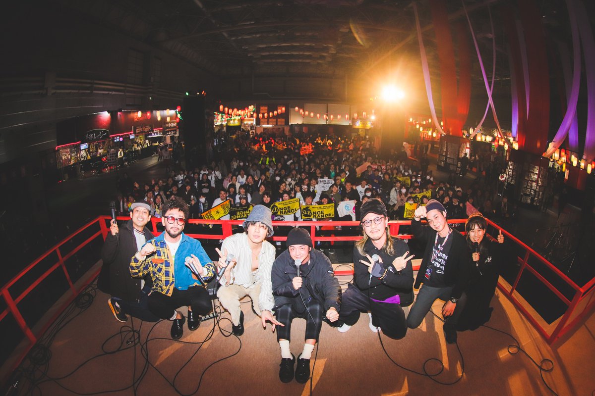 FM802RADIOCRAZY's tweet photo. #FM802 RADIO CRAZY🎤

#レディクレ 3日目🌟
3号館音波神社境内ステージでもイベント続々開催中！
トリを飾ったのは #弾き語り部 🎸
#YOH(#ORANGERENGE)
(@orangerangenow )
#松本大(#LAMPINTERREN)
(@lampinterren)
アコースティックライブで登場しました‼️ https://t.co/1nfQLLKth9