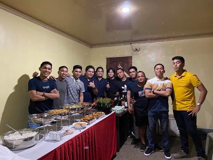 GiljohnRosas's tweet photo. Nagkahiusa.๐
#batch2k12 https://t.co/dRYjedVSUh