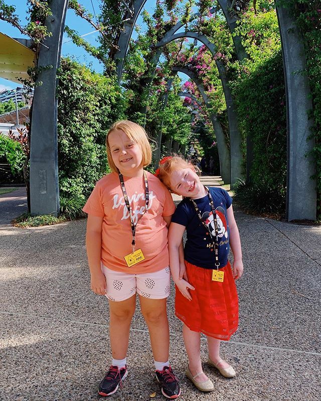 aaronazz's tweet image. Besties Charlotte and Audrey hanging out ift.tt/2Qpi6vx