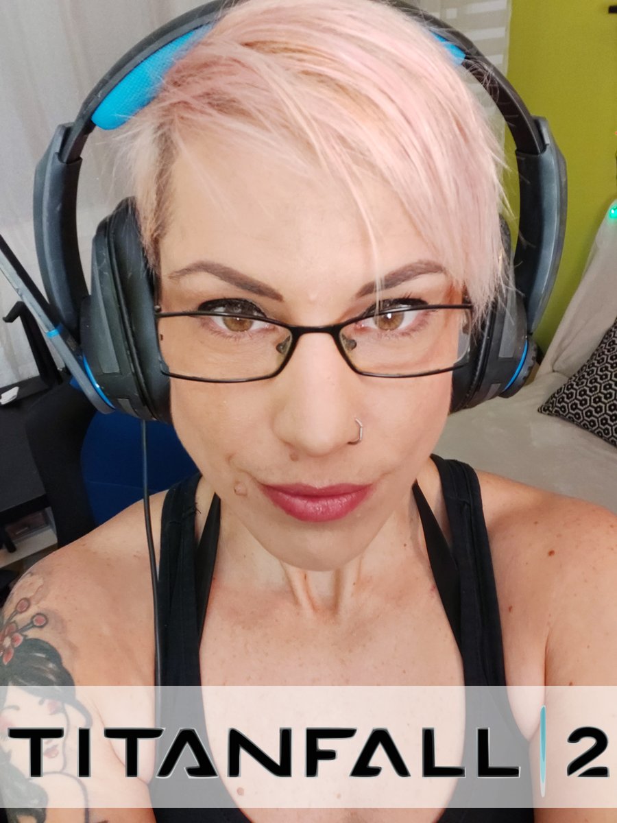 FragGirl86's tweet photo. Live now, come and join #teamPotato at https://t.co/iWG5UmgL0X https://t.co/BSzm9DDsAH
