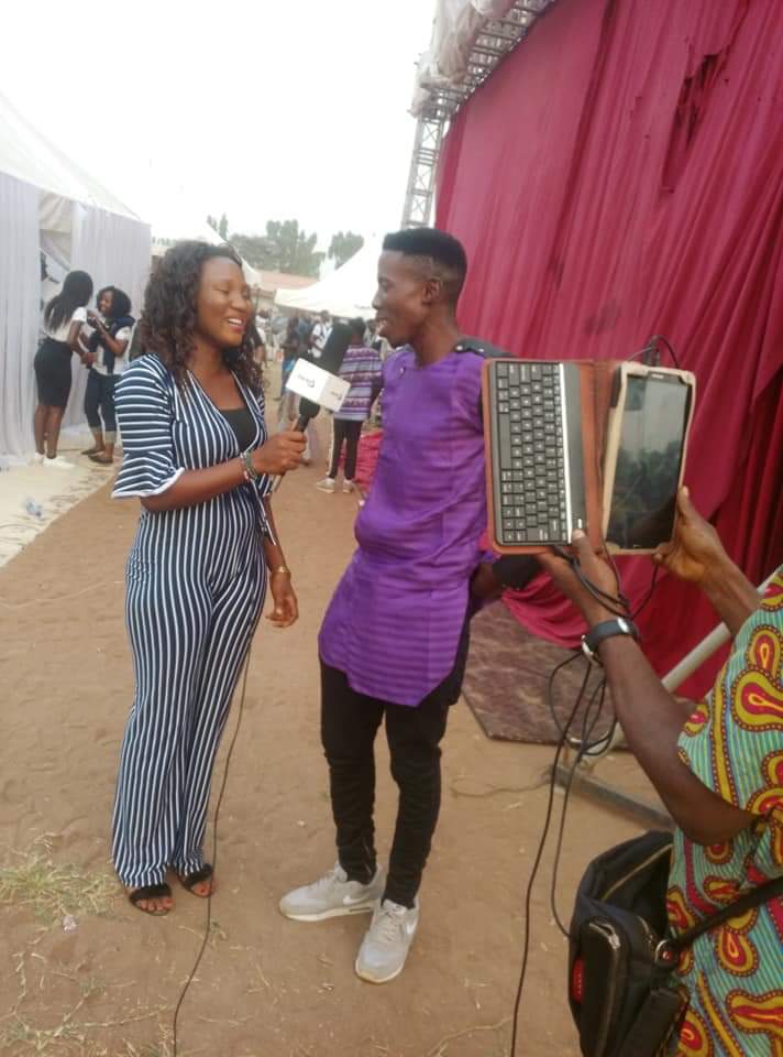 abrahamtoshow's tweet image. #JESUS as I convey your cross, I love it; is exceptionally light. to show forth HIS praise #2show