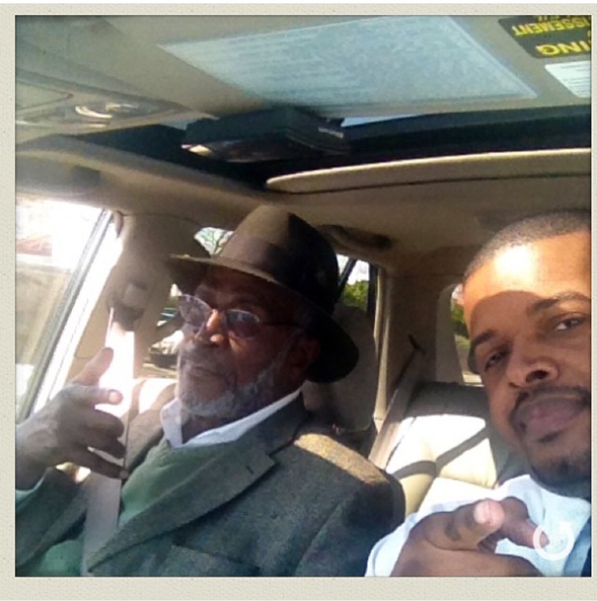 Ult_WirelessEnt's tweet photo. Please join me in wishing #america #dad @officialjohnamos a happy 80th #birthday today. Living legend, amazing actor, great father and person. Honored to have worked with him. Follow him and send 🎉🎂🎉 #80 #ultimatewirelessent #goodtimes #goodtimeslive #comingtoamerica2 https://t.co/Wbc3bNVEX0