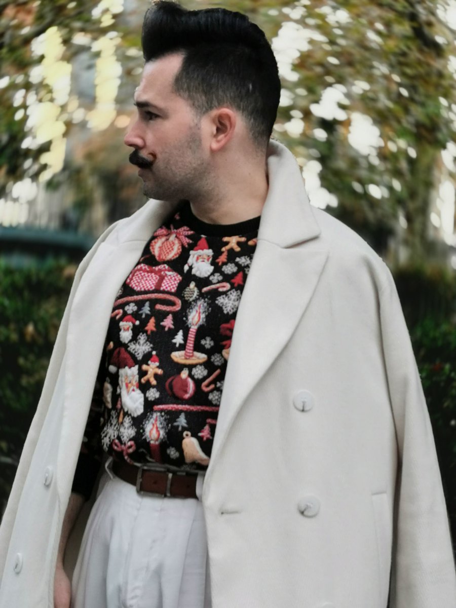 johnvonteesse's tweet photo. 🎅Xmas🎅 by @dulceida #dulceida #primark#nice #nicemen #instagay #instafashion #mustache #wiw #model #moda #hothothot #gay #menwithclass #menstyle #style #mensfashion #menswear #preppystyle #trendy #influencer #picoftheday #menslook #beard #dapper #gentleman #dandy #instagramers https://t.co/2HZMrUkiUy