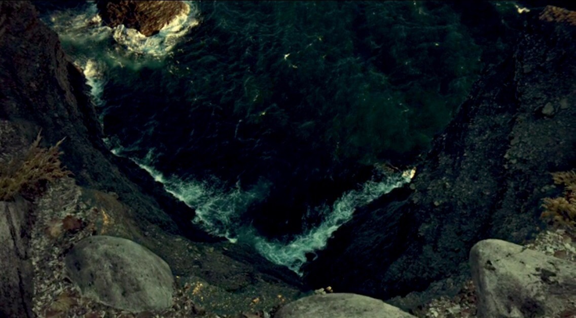 CunningMongoose's tweet photo. The sudden emptiness. Something he had never felt before. Then he lost his consciousness.

#Hannibal #Will #Season3 https://t.co/JFAinVrlRj