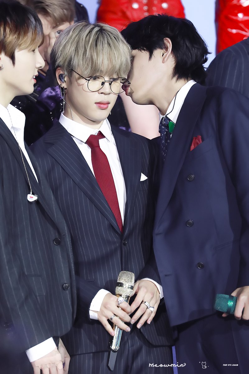 MeowMin_jm1013's tweet photo. 191227 🐷
#JIMIN #지민
#BTS #방탄소년단 
@BTS_twt https://t.co/ItUi0S6KRz