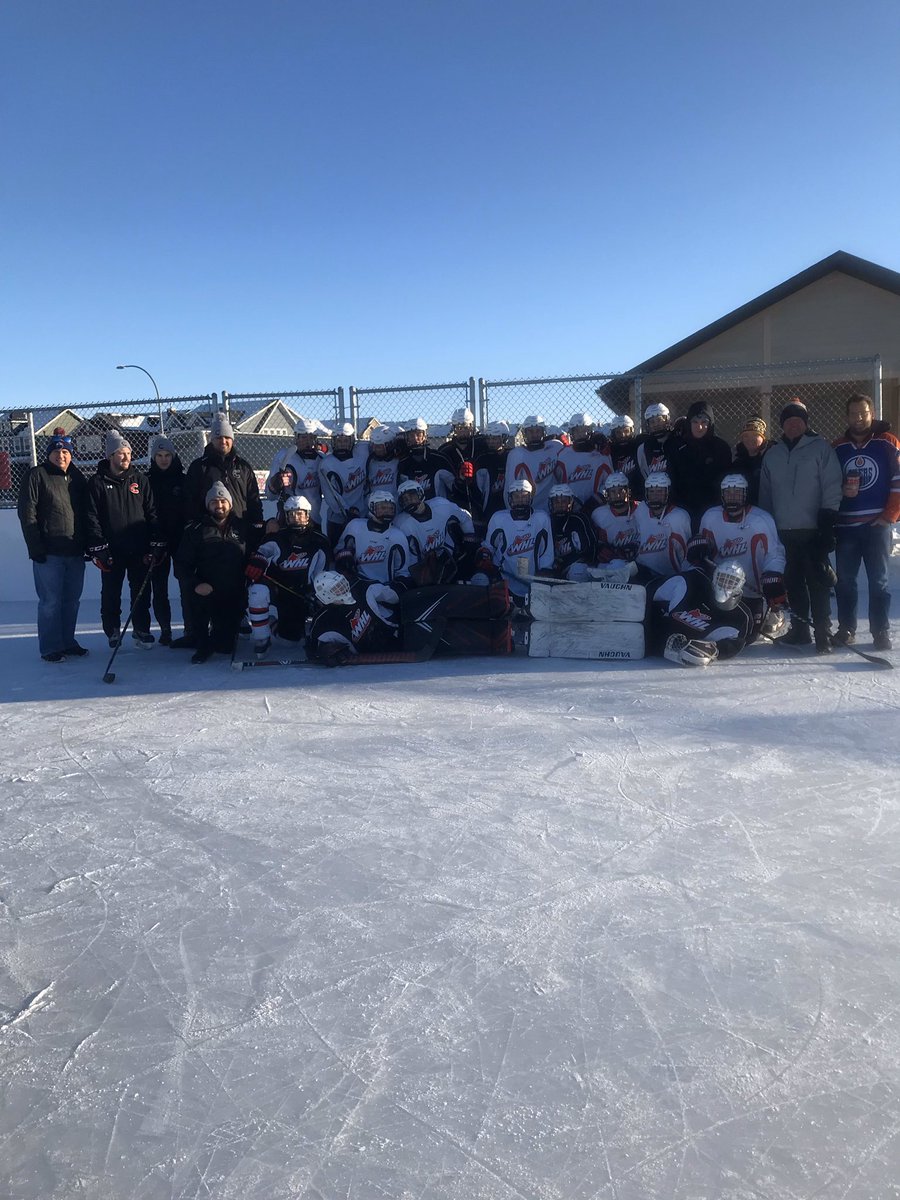 CCougars18_aaa's tweet image. Boys hit up the ODR for today’s pregame skate! Prepping for game 2 vs the @MJAAAWarriors. A huge Thank you to the Rocky Ridge Royal Oak community association for having us out! #DefendTheNorth #CaribooHockey @MacsTournament @BCHockey_Source