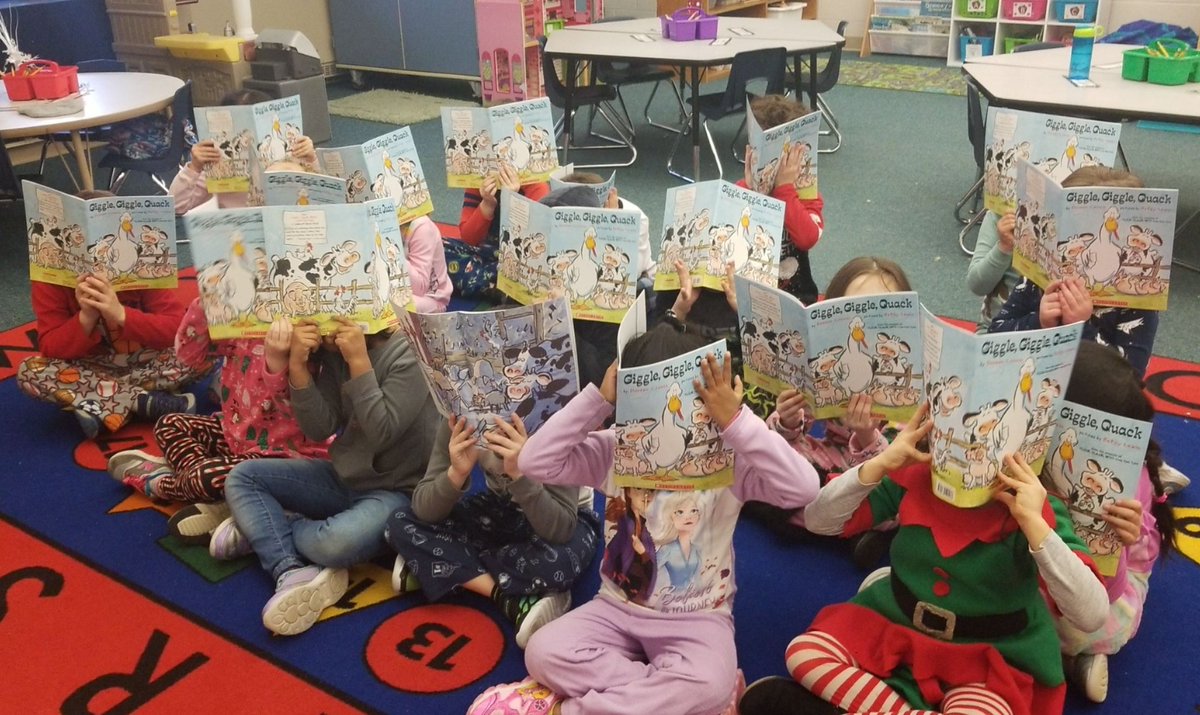 Ms. Z's super readers loved getting their new book of the month "Giggle, Giggle, Quack"! I love how much they love reading❤ <a href="/HWE_Hawks/">Hickory Woods Elem</a> <a href="/WalledLkSchools/">Walled Lake Schools</a>