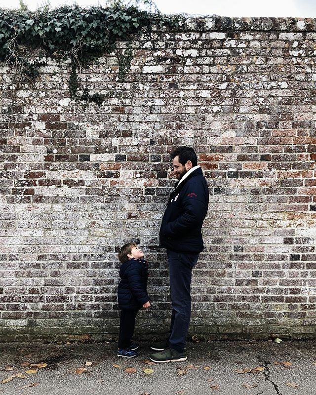 SmallAcornsBlog's tweet image. little and large... ift.tt/3528Q5U