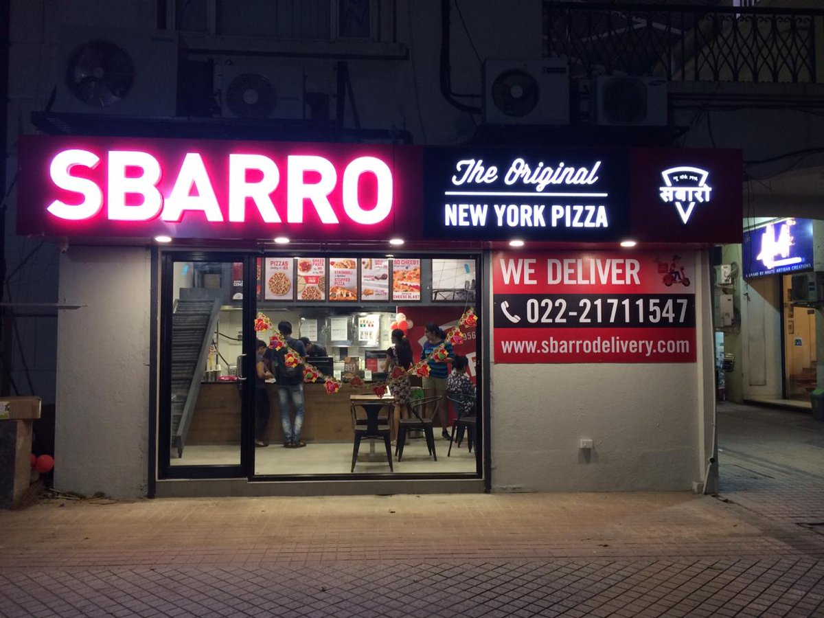Sbarro_IN's tweet photo. Just like the cheese in our pizza we are spreading too!
#Sbarro is now open in Hiranandani Meadows, Thane.
We are now delivering, gorge on a 12" pizza and get 25% off.
Order on https://t.co/zNzbNmuz4P or call 21711547.
#SbarroIn #LegendsOfNYC #NewStore https://t.co/S3LcNrBcTp