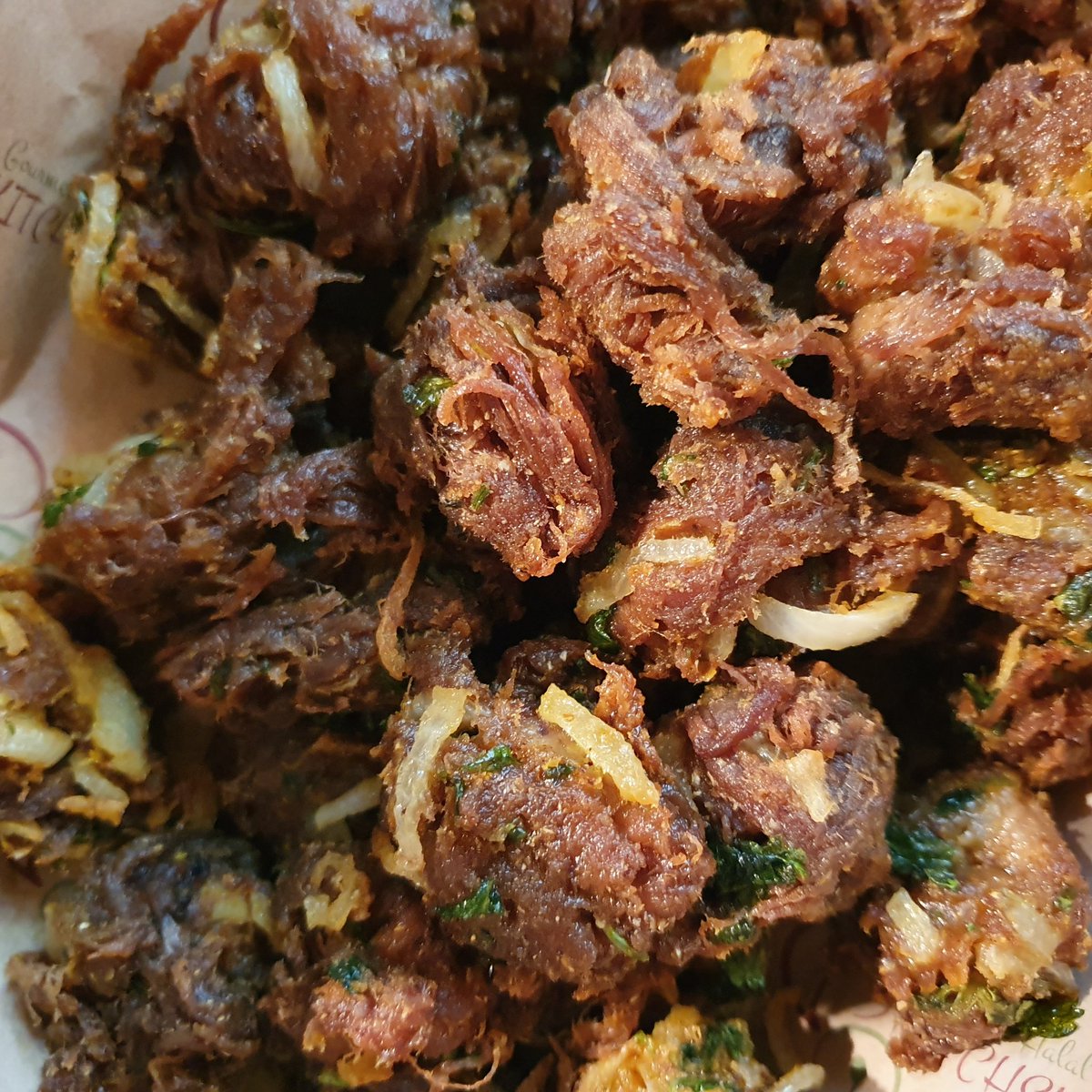 KitchenHalal's tweet image. Pulled beef pakoras! How yummy do these look, taste even better!
Order pulled beef without sauce to make these bites of delight!
gourmethalalkitchen.co.uk
#pakoras #spicy #desi #indian #tasty #delicous #gourmet #handmade #pulledbeef #halal #hmc #halalfood #gourmetfood #yummy #yum