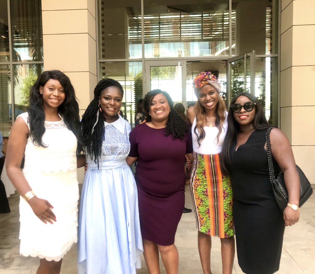 ManleyNanda's tweet image. Thanking God for one more year 🙏🏾

#BirthdaySettings #Chapter34 #Grateful 👌🏾

#DiasporaBreakfast #YearOfReturn #Motherland #BlackGirlMagic💃🏽🇬🇭🥳