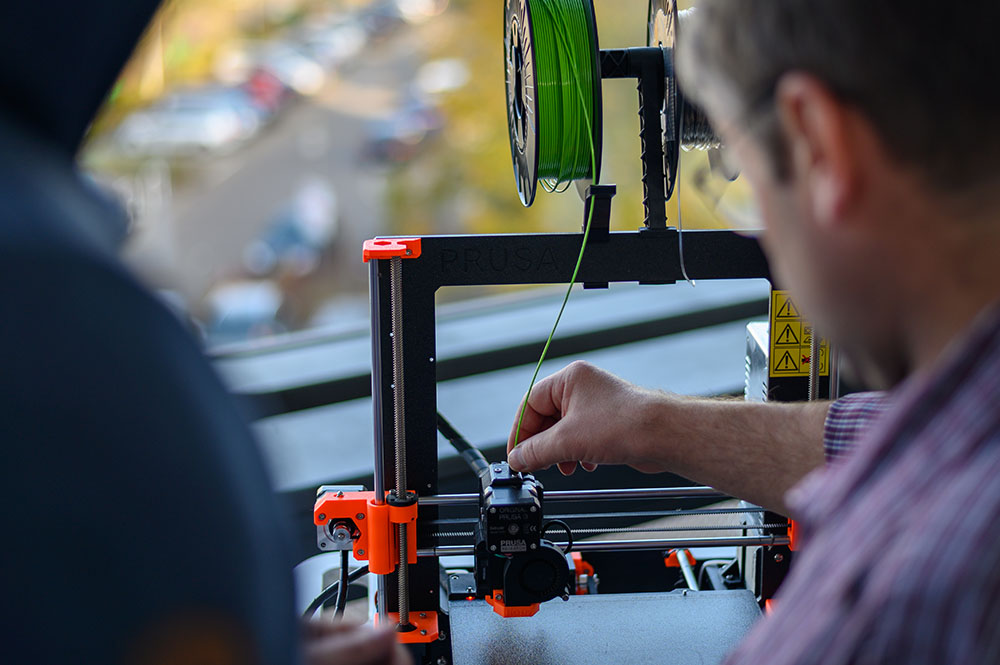 Technikzentrum Lubeck Wieder Keinen 3d Drucker Zu Weihnachten Bekommen Dann Schnell Einen Der Platze In Unseren 3d Druck Praxiworkshops Sichern T Co Jmit4htwlf 3ddruck 3dprinting Tzlakademie Tzl Technikzentrumluebeck