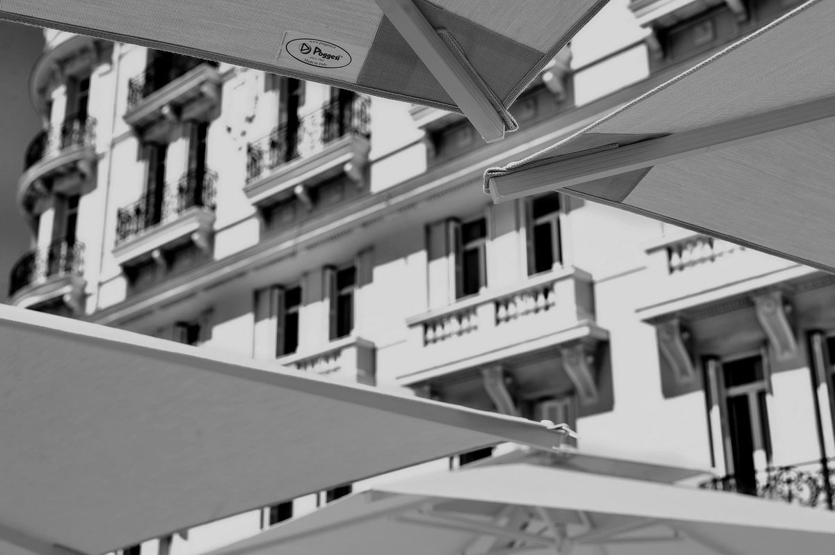 We are grateful for our Italian roots and motivated to making this next year an unforgettable one for our customers and employees.

Photo Credit: Poggesi Italia.

#poggesi #mastersofshade #theartofshade #modernliving #luxurylifestyle #outdoorliving #designinspiration