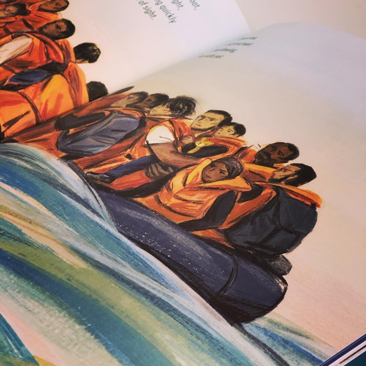 bookgiftblogger's tweet photo. A seemingly bleak tale, talented swimmer #YusraMardini aims to realise her dream by competing for her country. Civil war breaks out in Syria & her dreams fade. #yusraswims has a poignant yet sparse rhyming prose, coupled with beautifully textured illustrations @juliedawnabery https://t.co/daS4zcwgDx