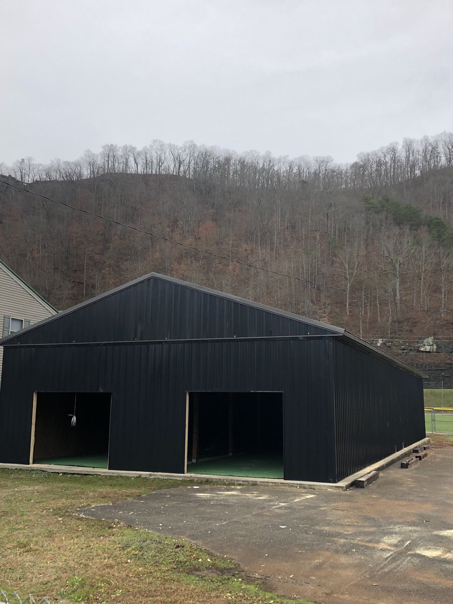 UPikeBase's tweet photo. Bear Cave is moving along! #EXPECTTOWIN https://t.co/7lNfzFI5Ma