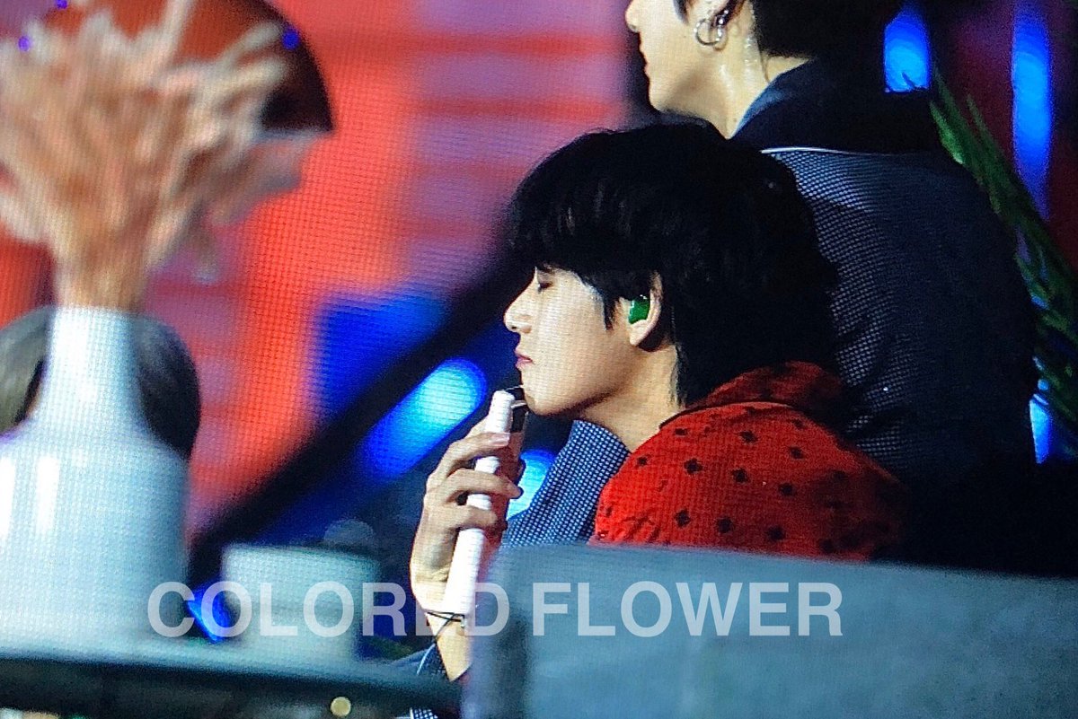 191227 KBS
#뷔 #태형 #V #방탄소년단 #bts⁠ ⁠⁠ ⁠⁠ ⁠⁠ ⁠
<a href="/BTS_twt/">방탄소년단</a>