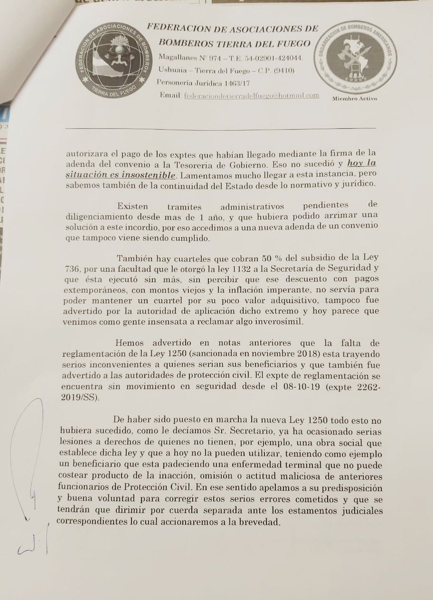 FederacionTdf's tweet photo. Nota presentada en el día de hoy 27 de diciembre al Ejecutivo de la Provincia , ante la situación insostenible que está pasando el sistema de bomberos de la provincia. https://t.co/Bd43GC4bwJ