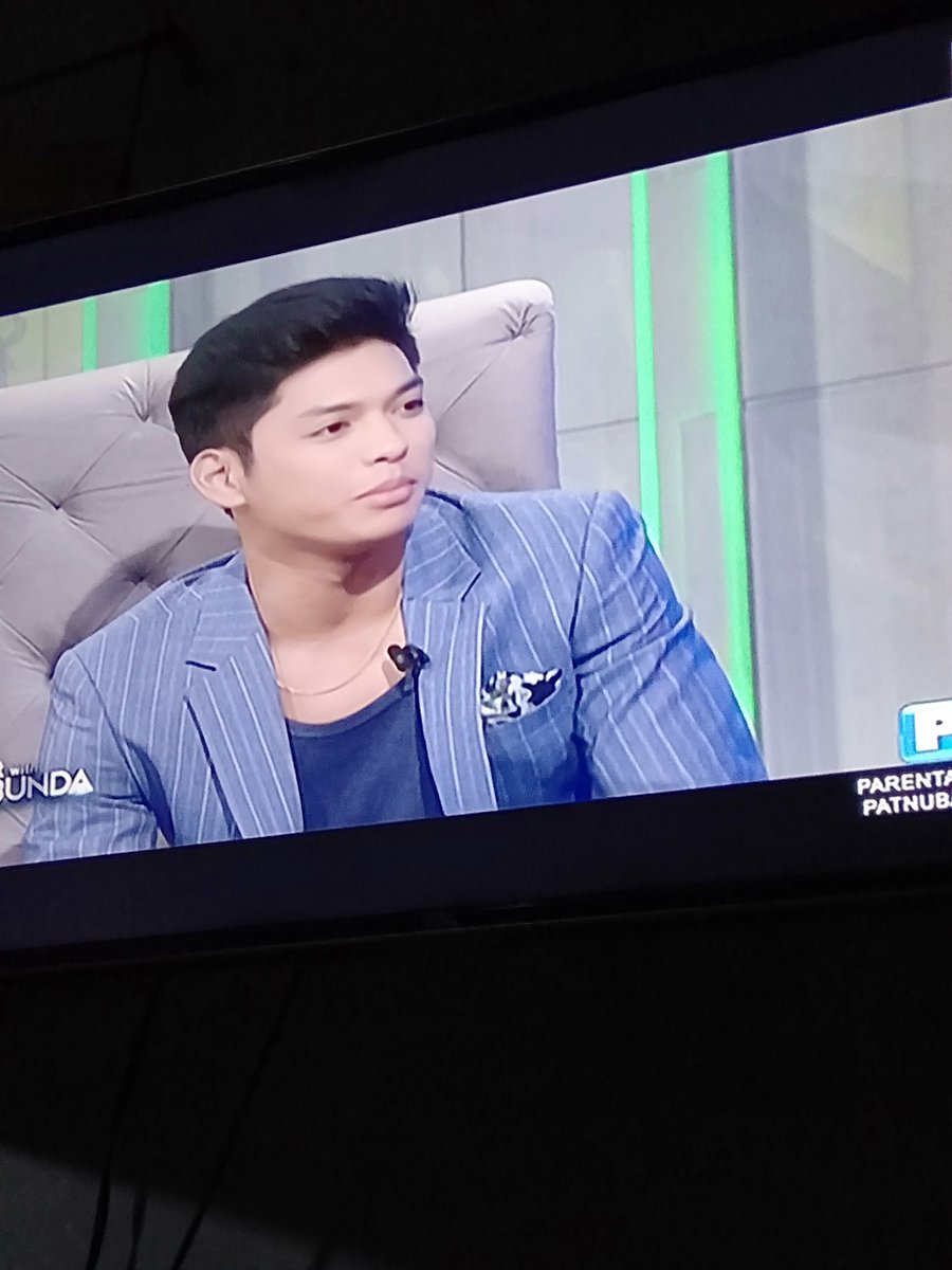 rhaineloves12's tweet photo. Pogi mo pre. Pakiss! Hahaha @_ricciiirivero 😍😍
 nw: TWBA https://t.co/U6SFJjRLtP