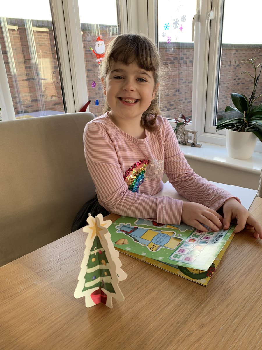 SStani001's tweet image. @latimerprimary Christmas holiday fun #ClassKB #ClassPK #latimertogether #nobatteriesrequired