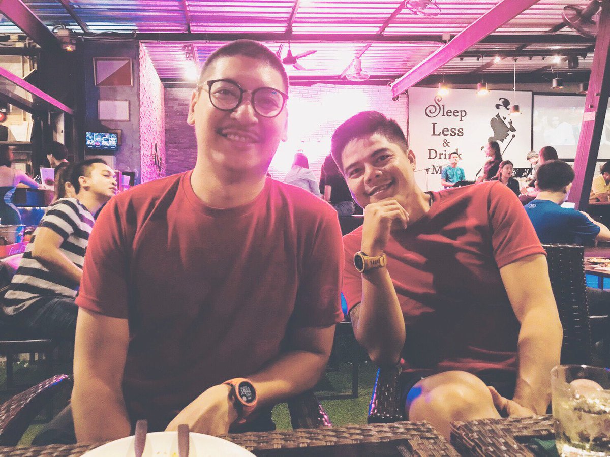 OhmTheerapant's tweet image. เคาท์ดาวน์ปีนี้เราจะไม่เหงา เพราะเราจะเมา ตั้งแต่หัวค่ำ #ohmomho #o2m @PankeawP