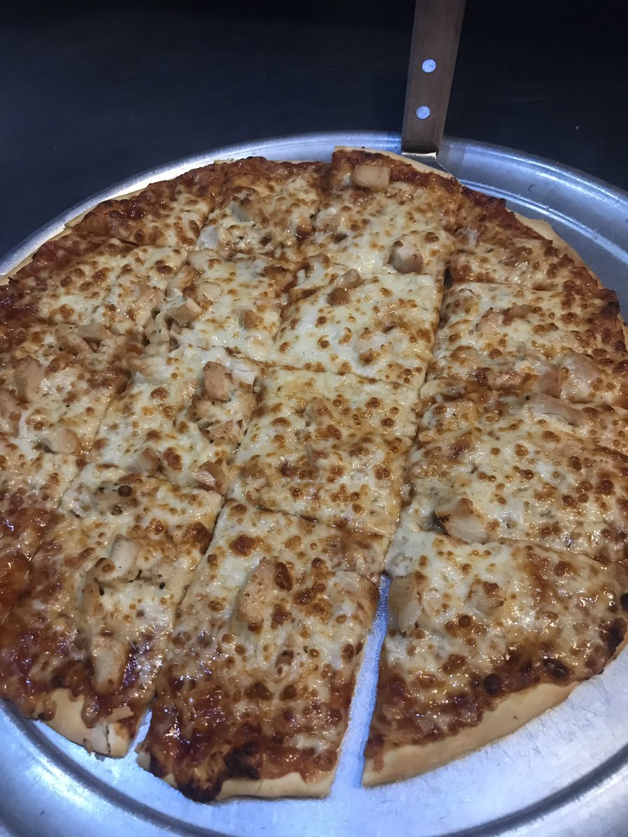 #FreePizzaFriday is here! 🍕 Hit that RT button for your chance to win a free large one topping from Mister B’s! Must follow to win.