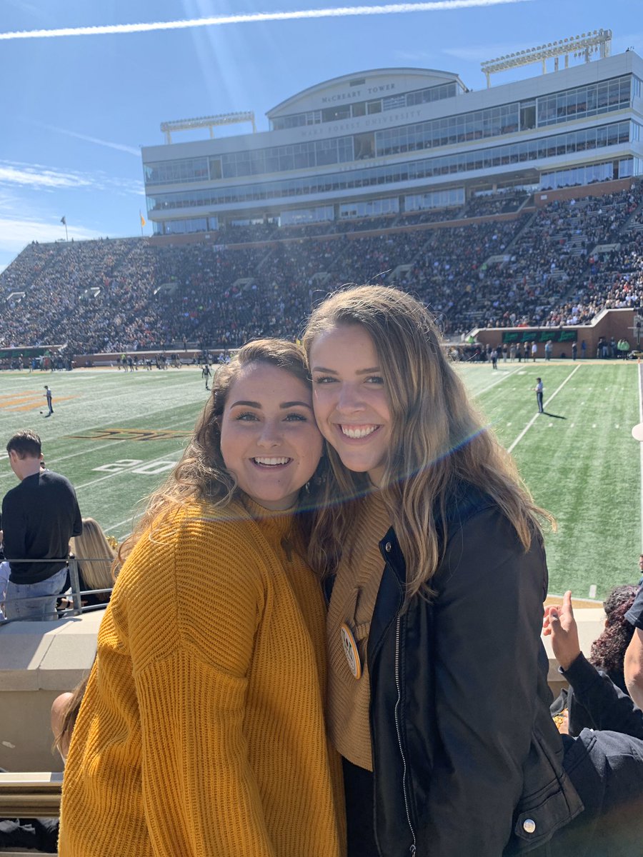 hannah6351's tweet photo. cheering on my deacs today! lets bring home another ring! 🎳 #beatMichiganstate https://t.co/hF4CqfMyP3