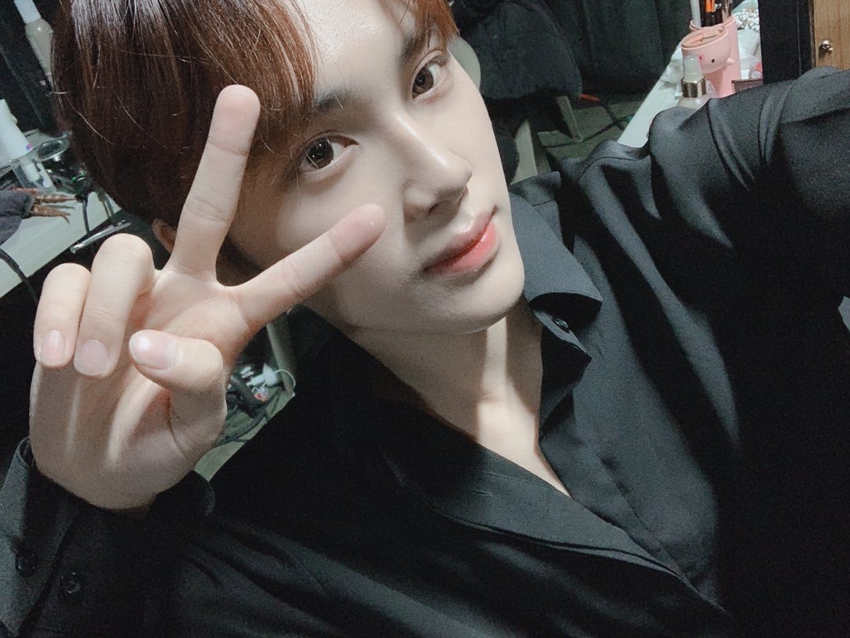 WE_THE_BOYZ's tweet photo. [주학년] 고마워요 더비. https://t.co/VnFASzqF3e