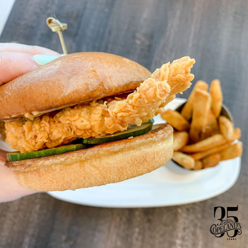 CopelandsLR's tweet photo. Perfectly Pillowy Bun + Spicy Chicken = Match Made in Heaven. Get your Chicken fix today with our Spicy Chicken Sandwich! #CravingCopelands #AlwaysSomethingGood #FRIyay https://t.co/FoD5faaBv6