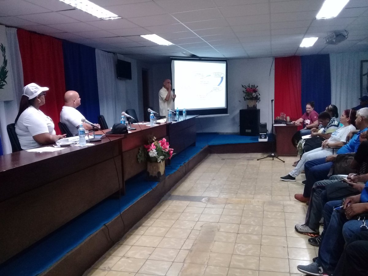 rachel_junco's tweet photo. Realizan comisiones de trabajo previas a la Asamblea Municipal del Poder Popular que tendrá lugar el sábado 28 de Diciembre en la Isla de la Juventud. @Lisandr47698838 
@Miriam33049385 
@elbaporcuba 
@RadioCaribeIsla https://t.co/xFrqDEeLwP