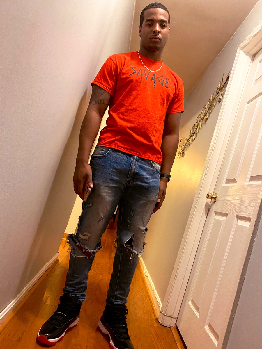 2SApparel's tweet photo. Customer Cam📸 - Savage Tee - Come shop! https://t.co/B10tS71c4u