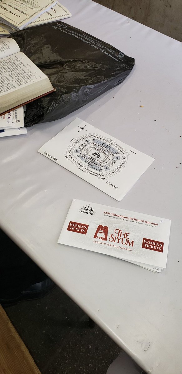 YosefRapaport's tweet photo. A definite sign orthodox Judaism has arrived!
"Ticket scalping" for the The #SiyumHashas https://t.co/GJmNdt1lwX