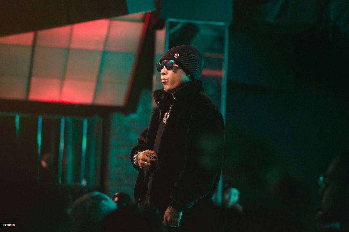 KpopStarzLive's tweet photo. And don’t forget to check out our exclusive photos from the night 🙌🏼
https://t.co/UfyxQLUldu
#1LLIONAIRE #일리네어 #DOK2 #도끼 #Thunderground #Dok2WinterTour https://t.co/0NPHzZ42Ug