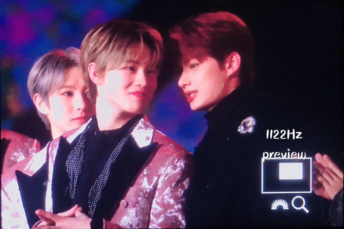 191227 KBS Gayojun talking to chenle & renjun (pic cr. 1122_Hz_CHENLE)