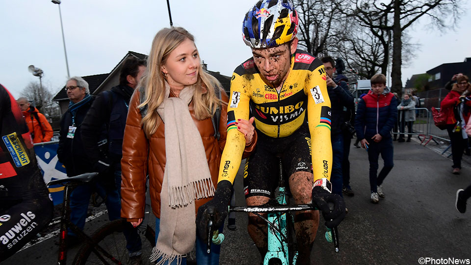 .<a href="/WoutvanAert/">Wout van Aert</a> wordt 5e bij zijn comeback: "Ik heb echt genoten en mezelf zelfs verbaasd"

sporza.be/artikels/wout-… #Azencross