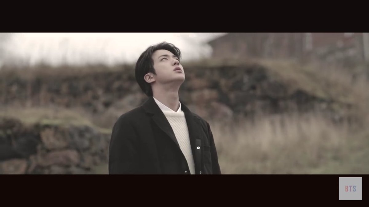 btsxluvs's tweet photo. GOLDEN CLOSET FILM by JK

K I M  S E O K J I N❤

@BTS_twt 
#BTSGCF https://t.co/tb24JmMjTT