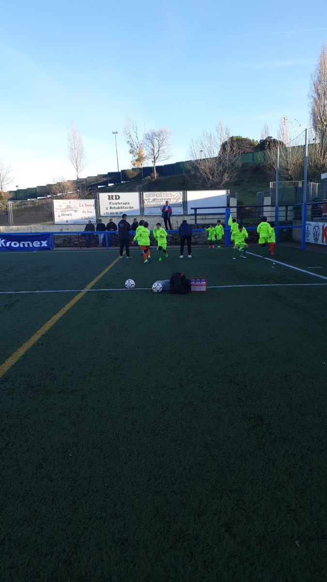 IscarCup's tweet photo. A punto de comenzar la #previaiscarcup2019!! En diez minutos comienza a rodar el balón ⚽️ https://t.co/MPRslBXLeh
