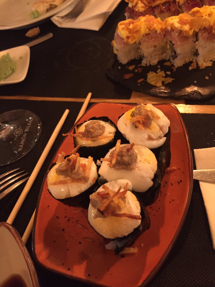 Avilés, Asturias y Amigos en <a href="/Ronda14_/">Ronda 14</a> #Asturias #Navidad