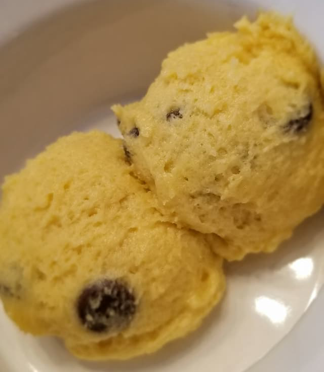 HCUAmerica's tweet photo. You aren't going to want to put the spoon down when you dive into this #EdibleCookieDough. Break out your blender and get mixing!
Thank you again, Chef Amber!
#LowProBitesss #LowProtein #LowProLiving #DietForLife #Homocystinuria #HCU #PKU #MSUD #UCD #Foodie #Dessert https://t.co/EEYnlyYJgK