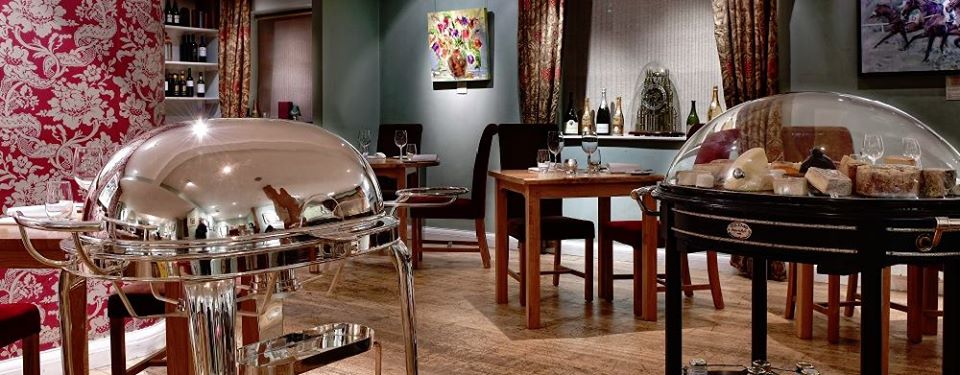 ‘People who love to eat are always the best people’ – Julia Child
With our various menus we have something for everyone! Private dining is also available in our three function rooms. ow.ly/U0E850xIjGL