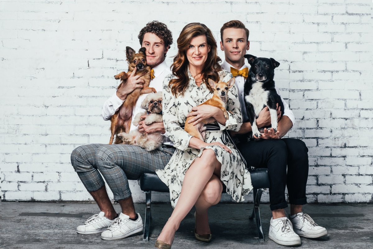 cbddoghealth's tweet photo. We are so excited to announce our #HealingNaturallyTour! We are hitting the road and traveling the West Coast to show pet parents how to help their pets heal naturally with #CBD. Read more and sign up for updates here! #HealingNaturally https://t.co/cntADZ0KAe https://t.co/Qw3PZEWSrp