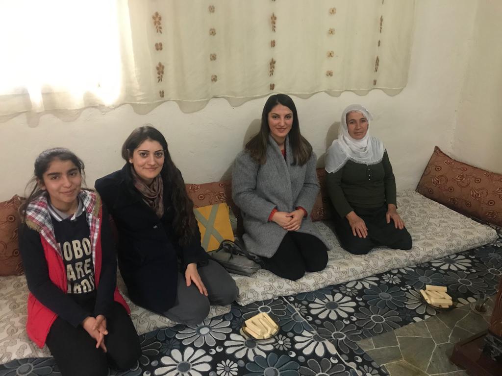 Mardin Dargeçit Ilısu Anadolu Lisesi (@l_lisesi) on Twitter photo 2023 Eğitim Vizyonu kapsamında Öğretmenlerimiz Velilerle buluşmaya devam ediyor.
dargecitilisual.meb.k12.tr/icerikler/veli…
<a href="/tcmeb/">Millî Eğitim Bakanlığı</a>
<a href="/ziyaselcuk/">Ziya Selçuk</a>
<a href="/mardinilmem/">Mardin İl Millî Eğitim Müdürlüğü</a>
<a href="/SumerSehmus/">Şehmus Sümer</a>
<a href="/Dargecit_MEM/">Mardin Dargeçit ilçe Milli Eğitim Müdürlüğü</a>
<a href="/klcengiz/">cengiz kılıç</a>
<a href="/l_lisesi/">Mardin Dargeçit Ilısu Anadolu Lisesi</a>
<a href="/a_tamkan/">Adem47</a> 2023 Eğitim Vizyonu kapsamında Öğretmenlerimiz Velilerle buluşmaya devam ediyor.
dargecitilisual.meb.k12.tr/icerikler/veli…
<a href="/tcmeb/">Millî Eğitim Bakanlığı</a>
<a href="/ziyaselcuk/">Ziya Selçuk</a>
<a href="/mardinilmem/">Mardin İl Millî Eğitim Müdürlüğü</a>
<a href="/SumerSehmus/">Şehmus Sümer</a>
<a href="/Dargecit_MEM/">Mardin Dargeçit ilçe Milli Eğitim Müdürlüğü</a>
<a href="/klcengiz/">cengiz kılıç</a>
<a href="/l_lisesi/">Mardin Dargeçit Ilısu Anadolu Lisesi</a>
<a href="/a_tamkan/">Adem47</a>