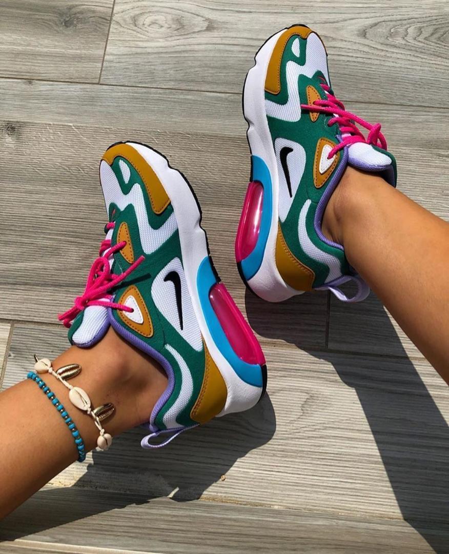 Exito_apparel's tweet photo. Is this how you wanna miss out on this nice lovely Nike footwear, I don't think so. You can this for #20000 sizes39-44 #simi #Sarkodie #GooglePay2020 #pengman #solokingstar #futurebillionaire #maxbobo https://t.co/yXyc0GXBuj