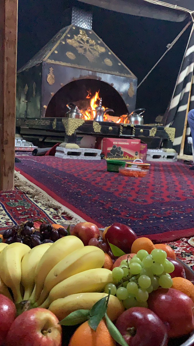 الأوقات الجميلة ليس لها وقت محدد !
والسيّئة كذلك ..
فهي تاتي وتحدث هكذا فجأة وبقدرٍ من الله ..

ونحن سنعيشها رضينا أم أبينا

فلا داعي للقلق !!

#خاطرة