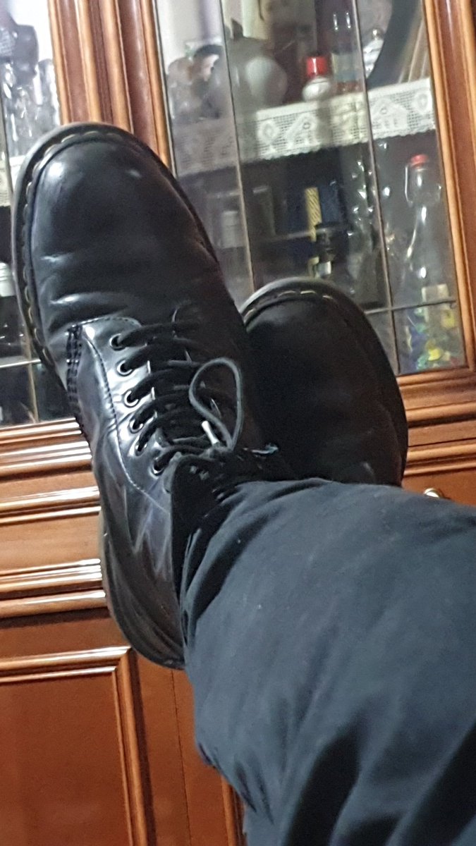 Feetgod2's tweet photo. They need to be polished. https://t.co/vsnrUv3H5s