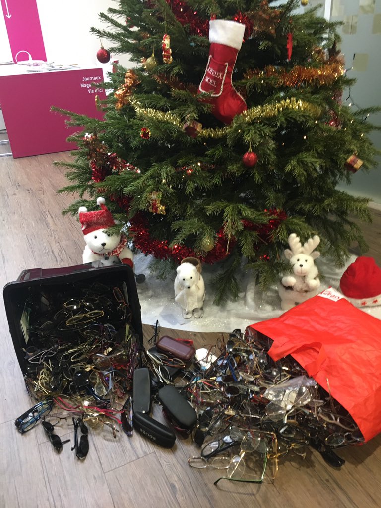 Ensemble, soyons solidaires.
Message reçu sur la caisse de Lannilis avec une grande solidarité chez nos sociétaires! <a href="/ludi29200/">LUDI™❤️</a> <a href="/CLannilis/">ccm lannilis</a> <a href="/CMBretagne/">CMBretagne</a> <a href="/Isabellebrajeul/">BRAJEUL ISABELLE</a> <a href="/cmarkea/">Crédit Mutuel Arkéa</a> <a href="/UTPlabennec/">UT Pl🅰️bennec</a>