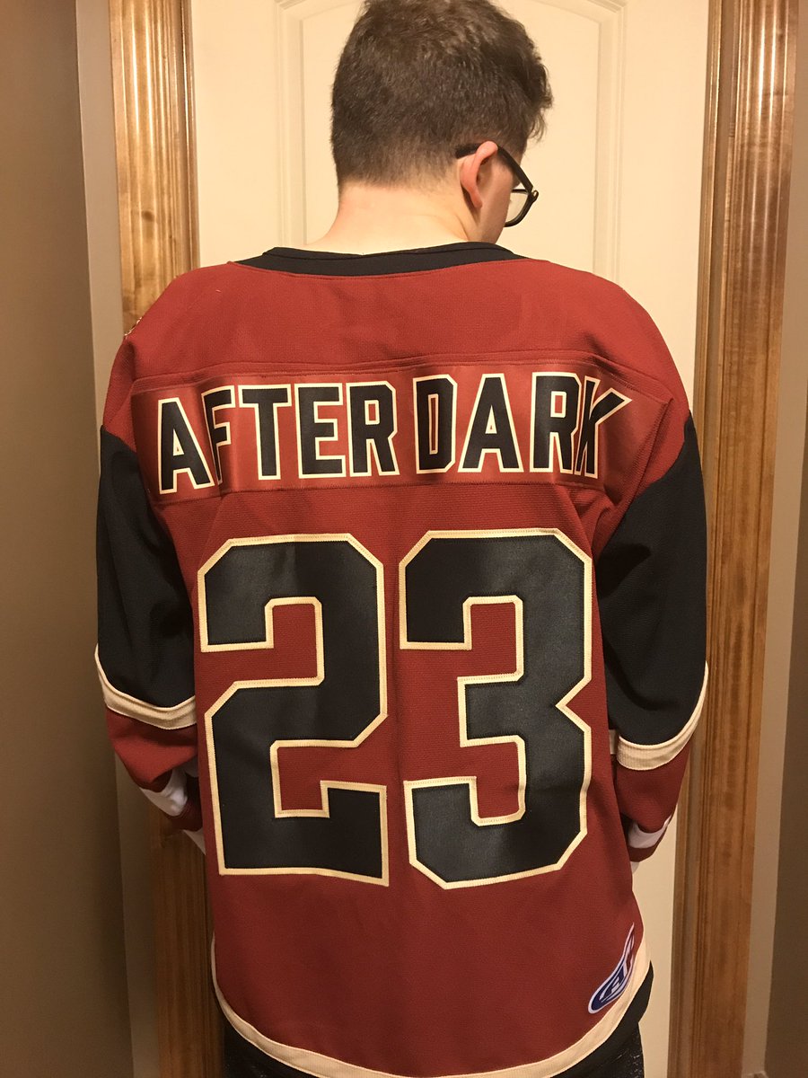 DatBoiBmule's tweet photo. S/O ATS for consistently making the best jerseys. 7π¦ Coyotes with the gold trim is π₯. @ATStraughn
@sevenlionsfam #CodexFam https://t.co/0OzOIIJjvd
