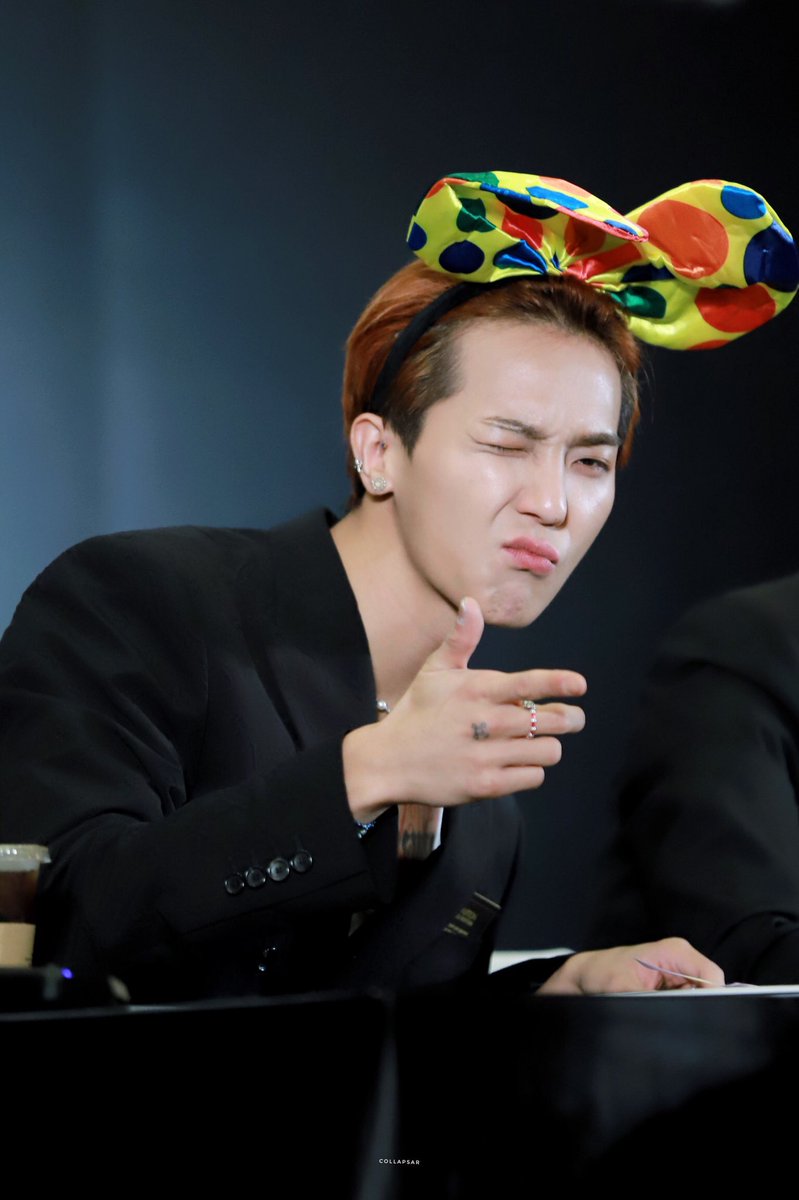 collapsar_0330's tweet photo. 20200110 BANGKOK SING EVENT #WINNER #MINO #송민호 https://t.co/WHYsziHnBw