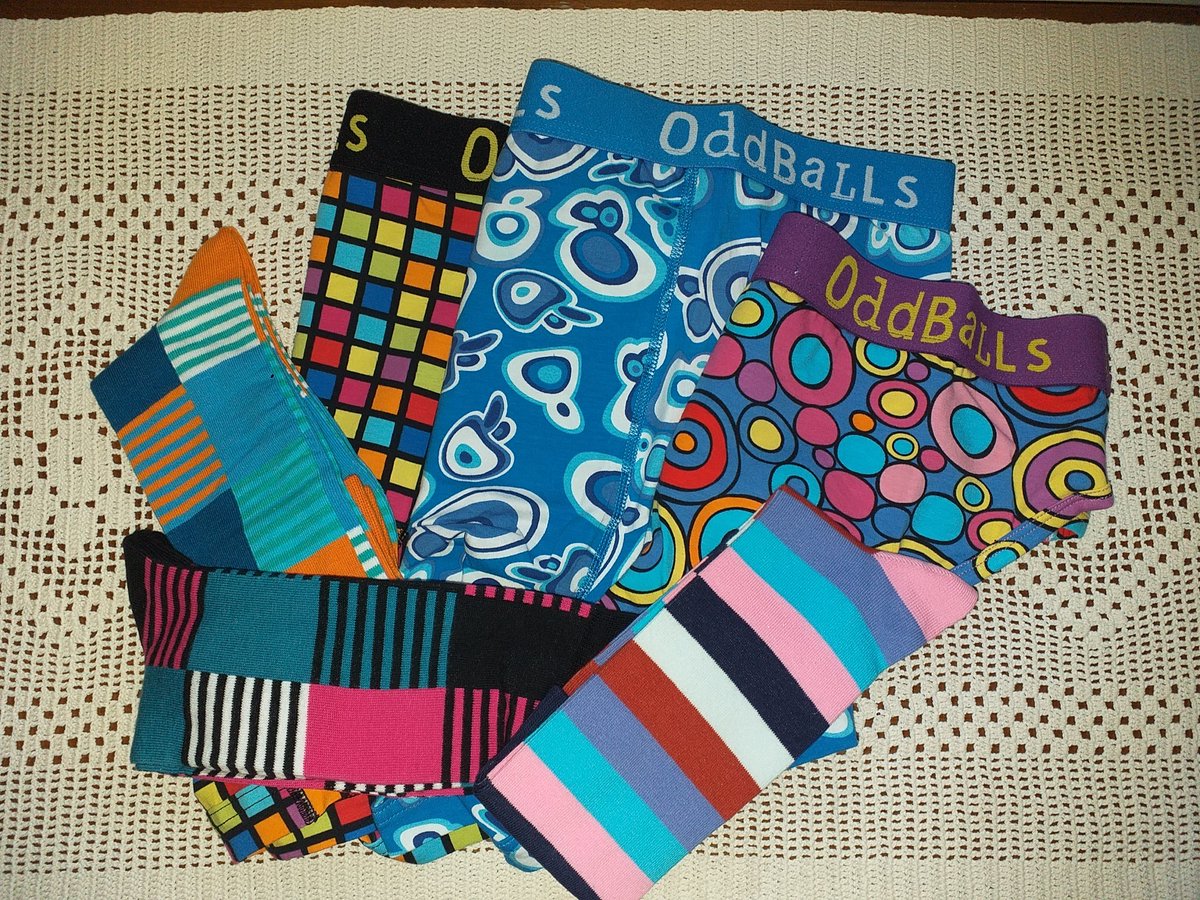 Zamshark's tweet photo. The bounty has arrived!! Thank you @myoddballs #colourforlife https://t.co/4thf5mABbM
