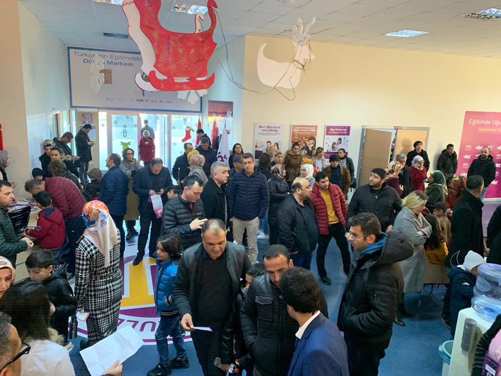 Diyarbakır Kampüsümüzde Türkiye Geneli Uğur Kabul Sınavımız Başladı !.. 

Sınava Katılan Tüm Öğrencilere Başarılar Diliyoruz ... ✏️ 😊

#UğurluGelecek